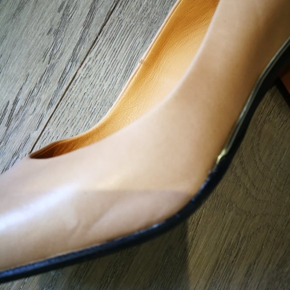 Tanya Heath Beige / Nude Pumps with Changeable Peach and Blue Block Heels (6) - Picture 6 of 12